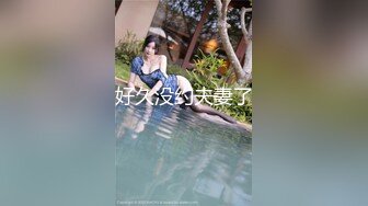 旅游区女厕全景偷拍多位美女嘘嘘 各种美鲍鱼完美呈现 (1)