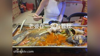 [MP4/739M]4/18最新 微笑小骚逼特写双指扣穴自慰一脸呆萌翘起圆润美臀VIP1196