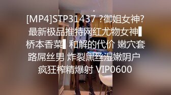 男：爽不爽，好吃吗  女友：细细品尝肉棒，没空说话，拔屌外射！