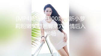 近期下海红衣美女！脱下内衣揉捏奶子！居家展示身材，翘起美臀特写，扒开紧致小穴，大姨妈还没走完