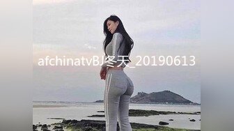 【快乐三人行】江苏夫妻在线征单男，早起来一发，看骚逼还没啥兴致，玩手机也不影响干逼