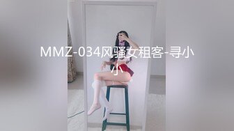 《极品CP魔手外购》想要精品必须作死后续！貌似男扮女装冒着风险藏身女厕~赤裸裸的拍脸拍逼有美女有极品逼4K原画 (4)