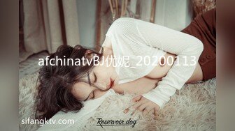 台湾美女『hotbabegirl』搭计程车偷偷自慰！