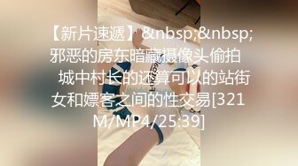 老婆和单男就这样站着操【这个女的绝对可以约，看下面的简阶】