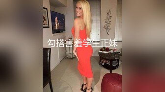 高清精品 脸蛋很标致的大胸美女做爱自拍 表情真是太诱惑了