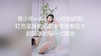 长发美女少妇美腿黑丝诱惑按摩棒玩穴双指扣穴